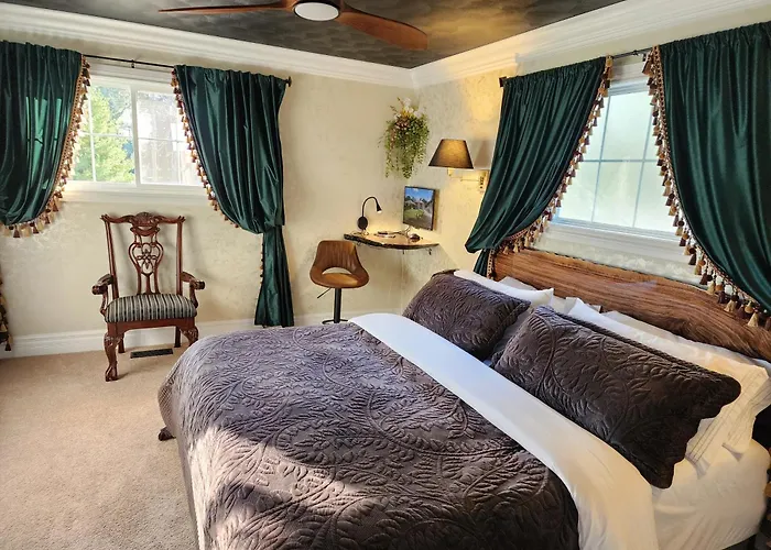Three Kings Chicago Holiday home